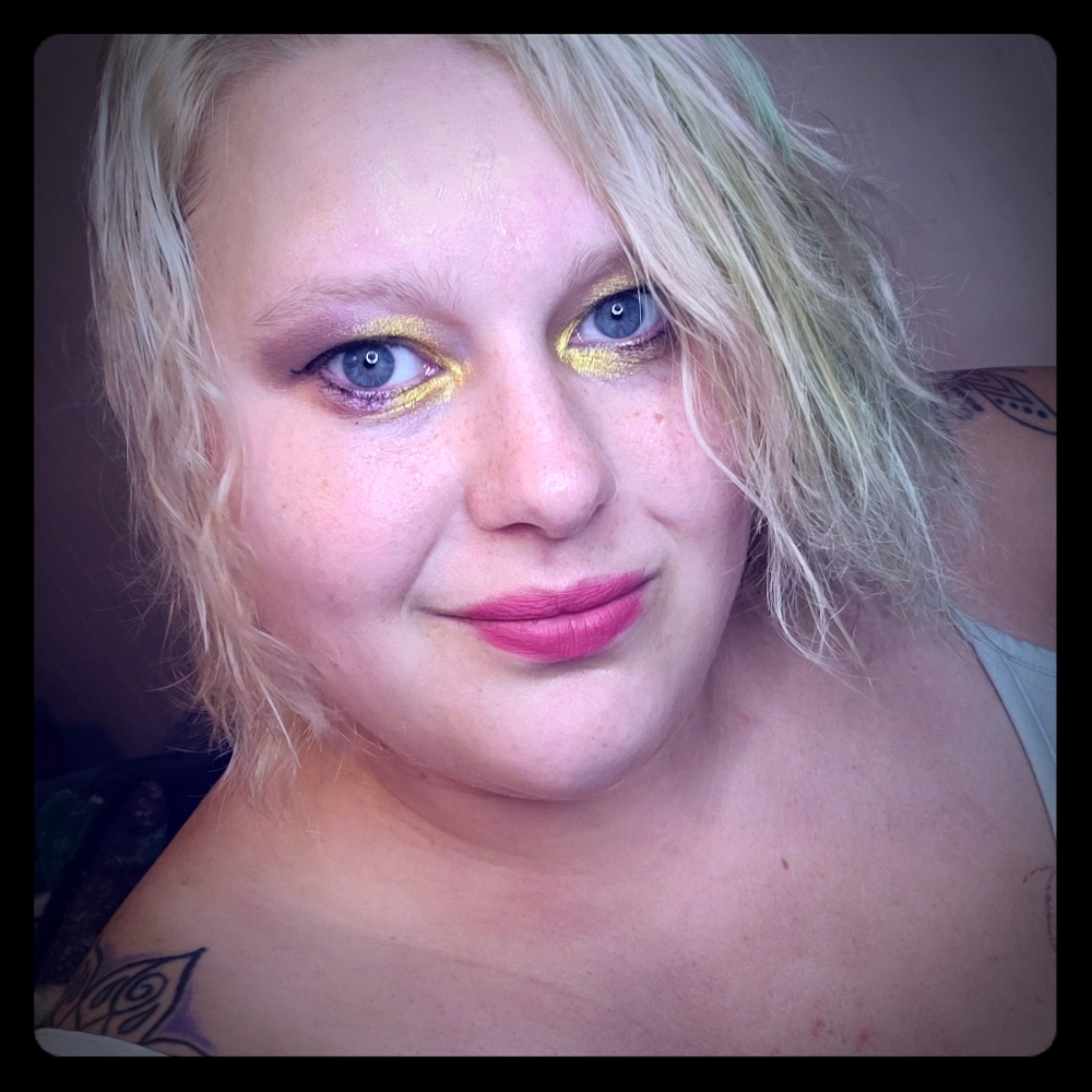 Meet your Posher, Kelly